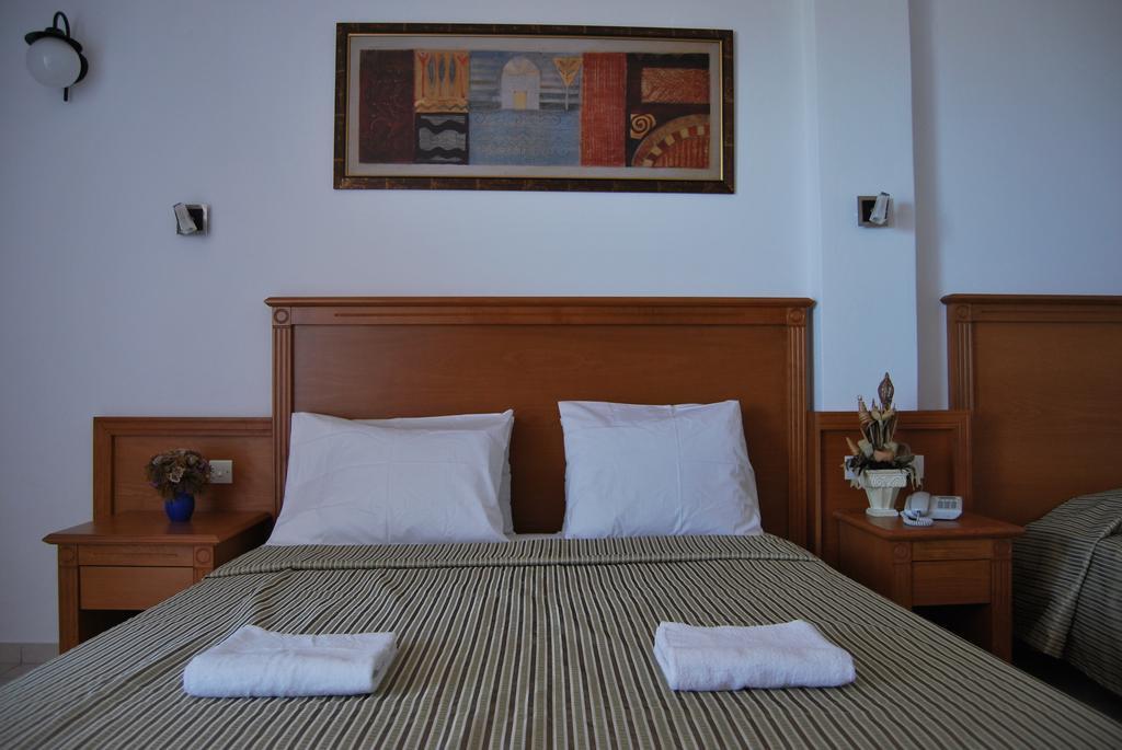 Ocean Heights View Hotel أنِساراس المظهر الخارجي الصورة